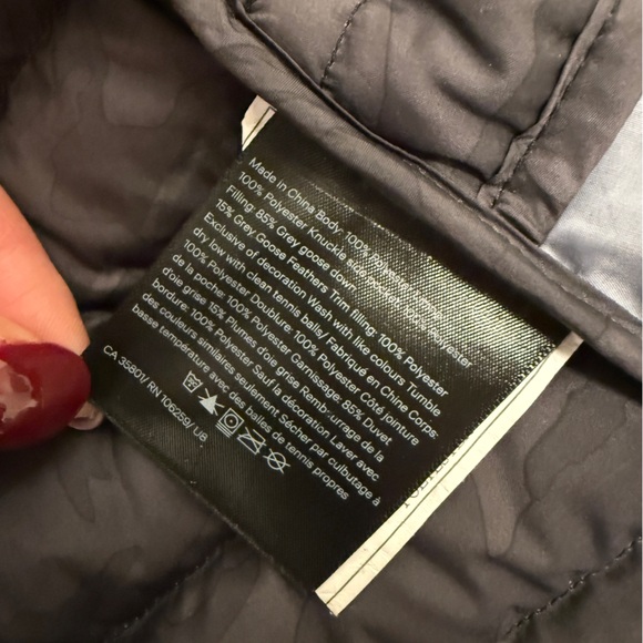 Lululemon Pack It Down Jacket, size 8, black incognito camo - Picture 11 of 11